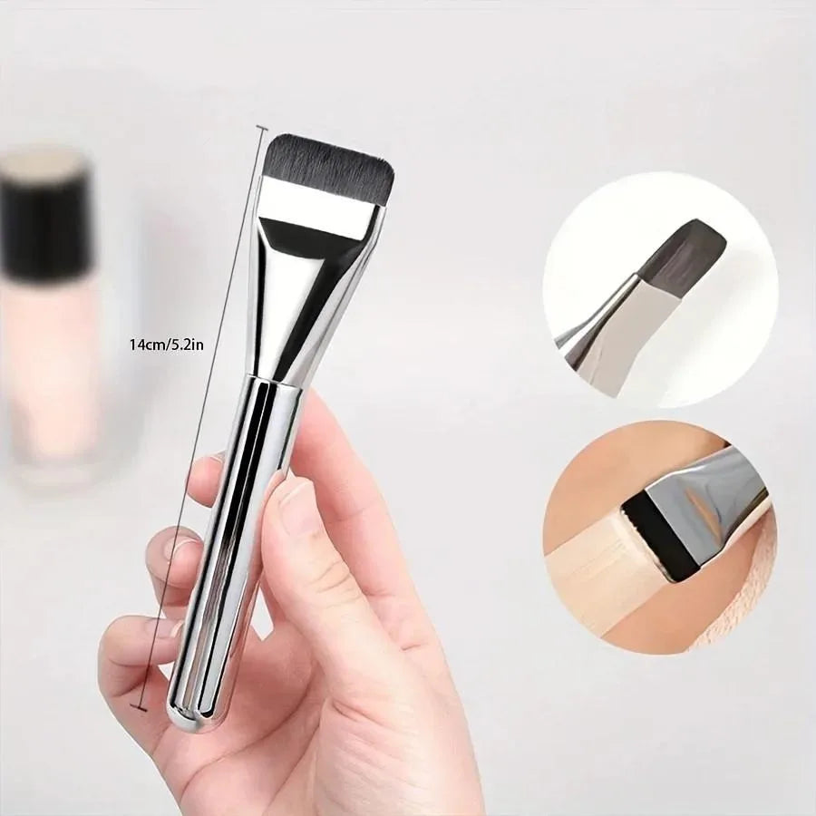 Versatile Concealer and Foundation Makeup Brush