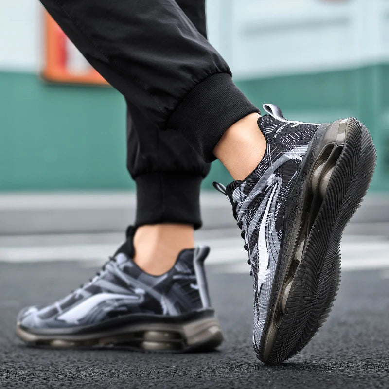 Modern Gradient Men's Casual Sports Shoes