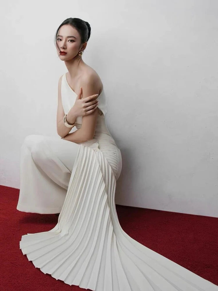 Elegant Sleeveless Pleated Ankle-Length Dress