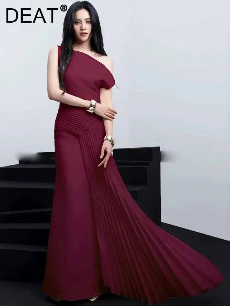 Elegant Sleeveless Pleated Ankle-Length Dress