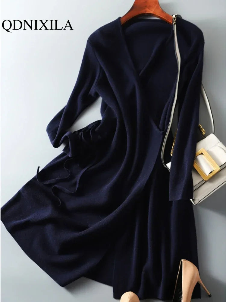 Elegant Slim-Fit V-Neck Knitted Knee-Length Dress